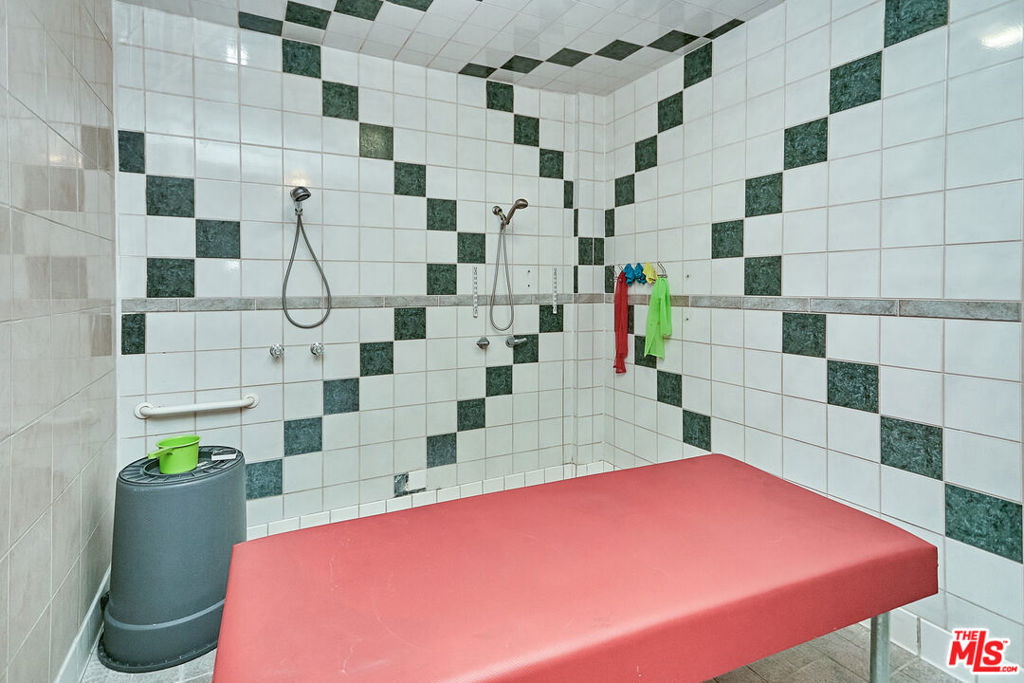 2551 Beverly Boulevard B Property Photo 22