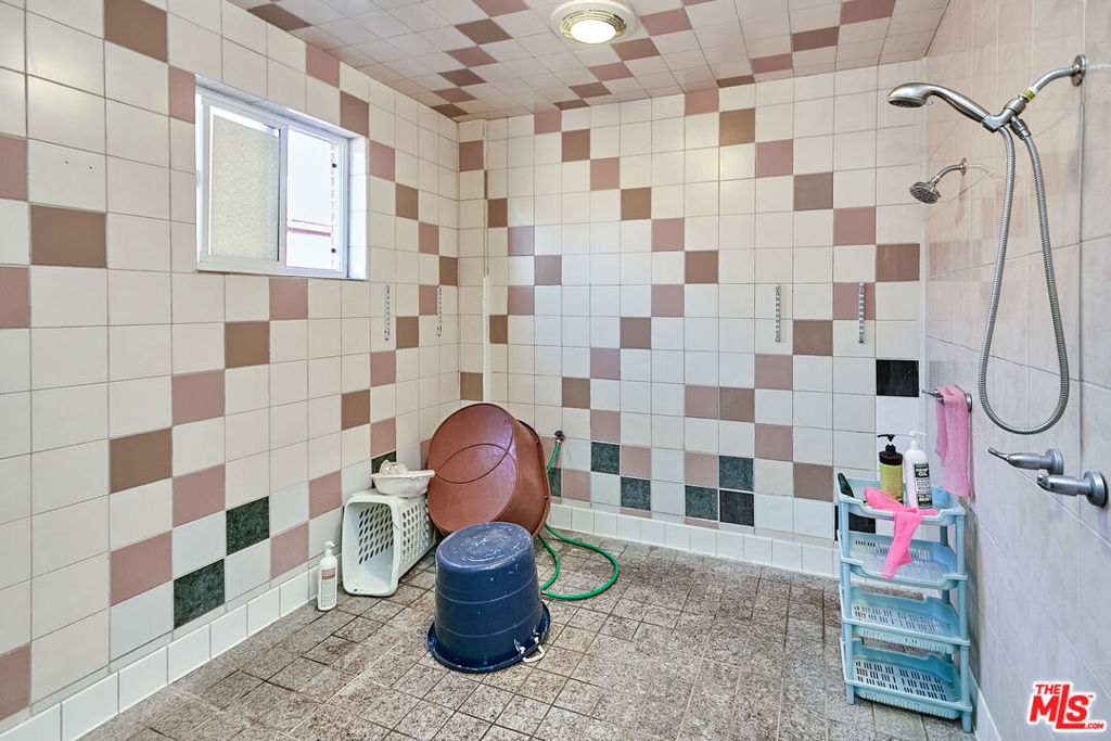 2551 Beverly Boulevard B Property Photo 23