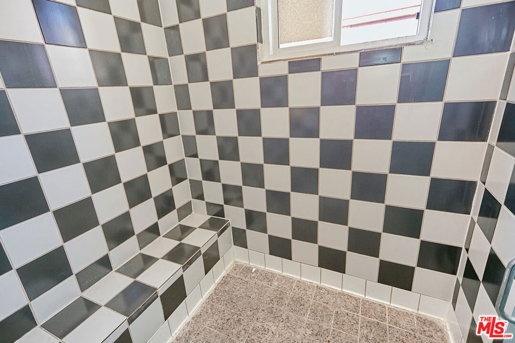 2551 Beverly Boulevard B Property Photo 24