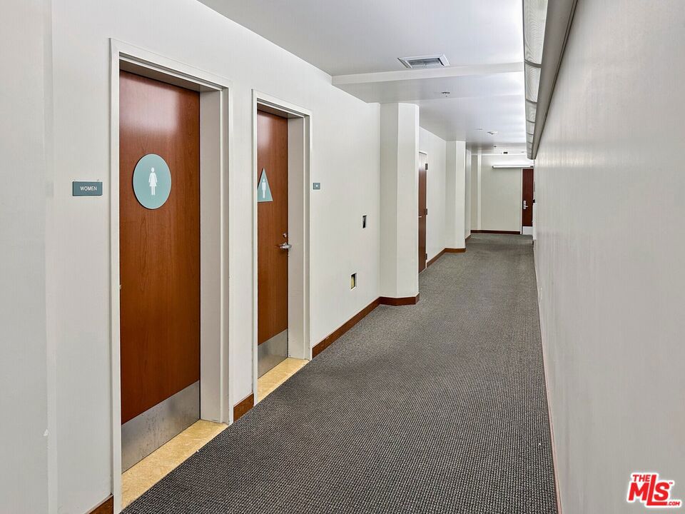 1100 S Flower Street 2200 Property Photo 10
