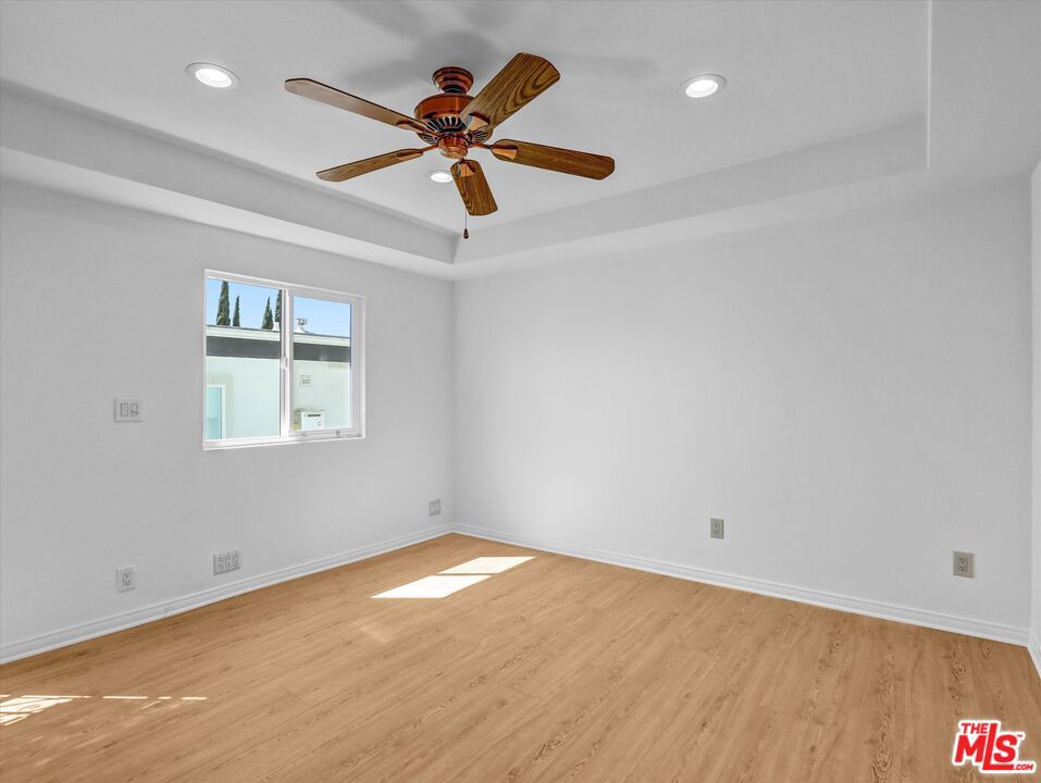 5820 S Chariton Avenue Property Photo 16