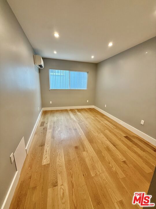 724 Ashland Avenue 2 Property Photo 9