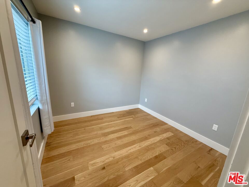 724 Ashland Avenue 2 Property Photo 18