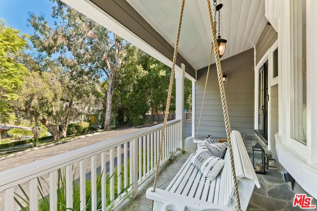4045 Davana Road Property Photo 2