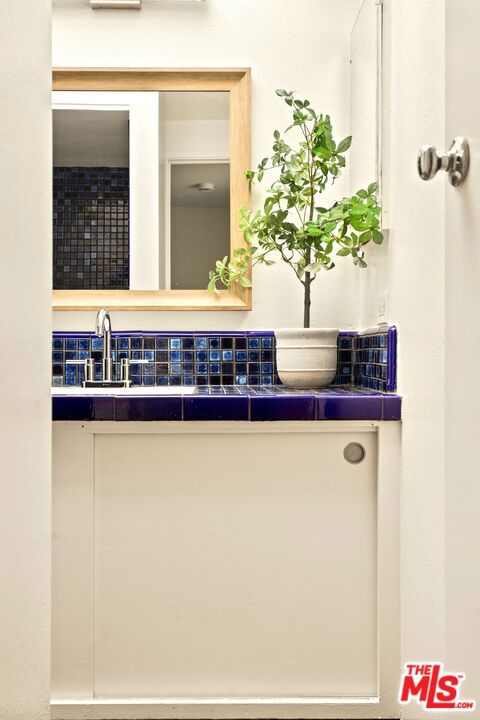 1701 Clinton Street 321 Property Photo 19