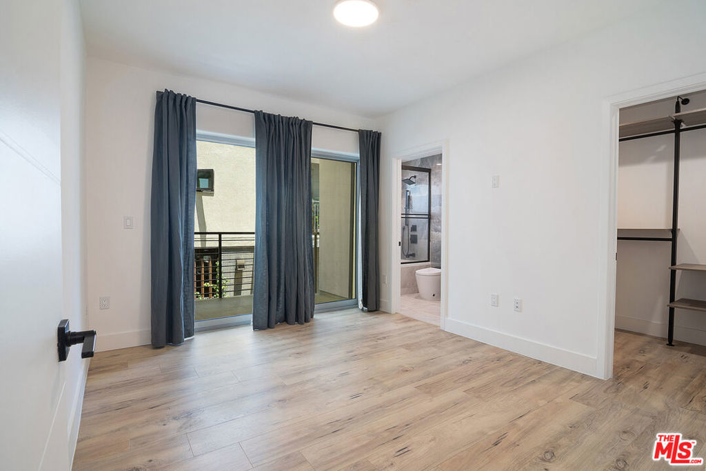 1236 N Fairfax Avenue 4 Property Photo 19