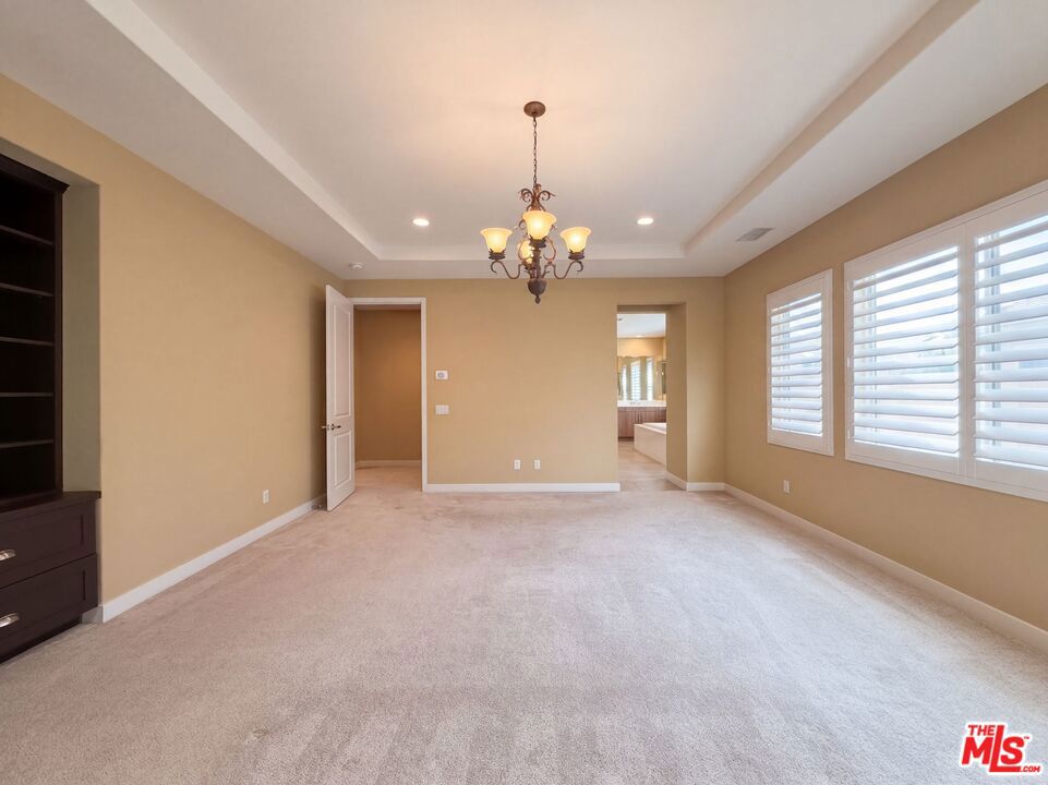 627 E Orange Blossom Way Property Photo 4