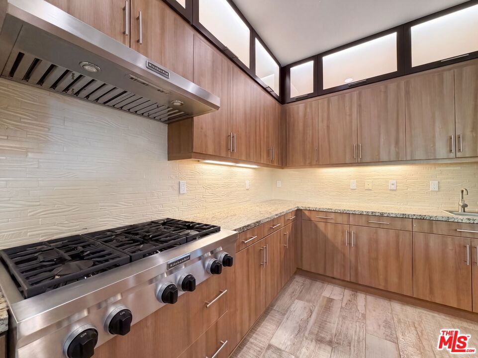 627 E Orange Blossom Way Property Photo 11