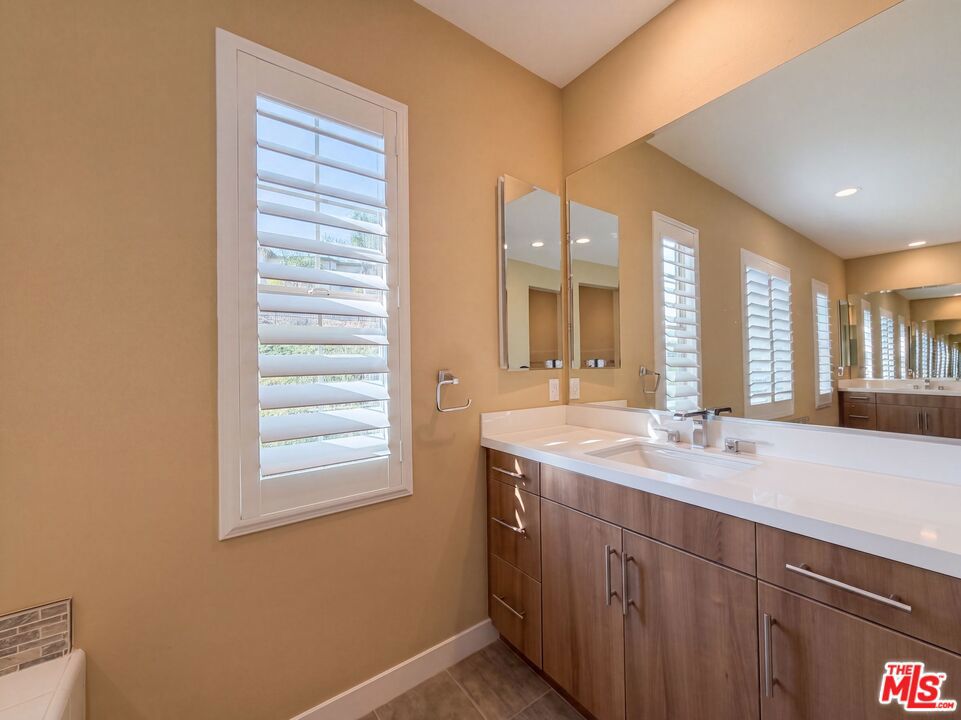 627 E Orange Blossom Way Property Photo 22