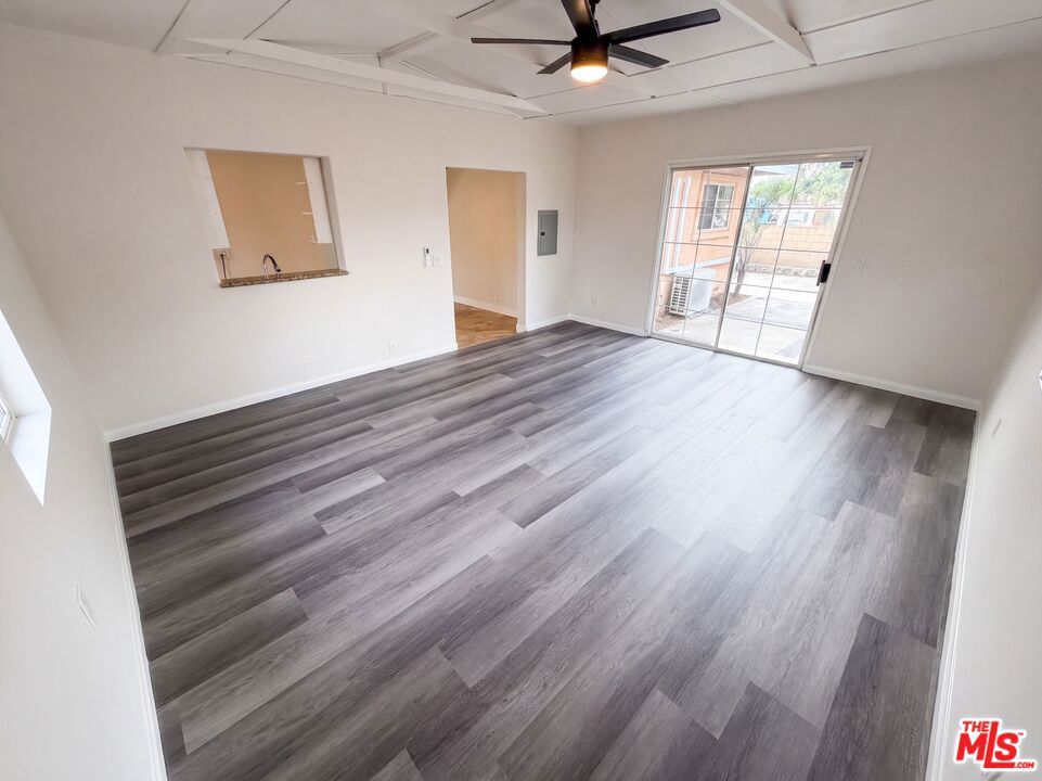 1426 S Rita Way Property Photo 8