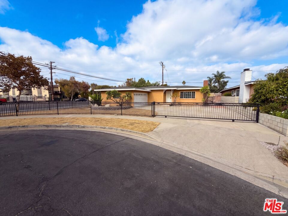 1426 S Rita Way Property Photo 23