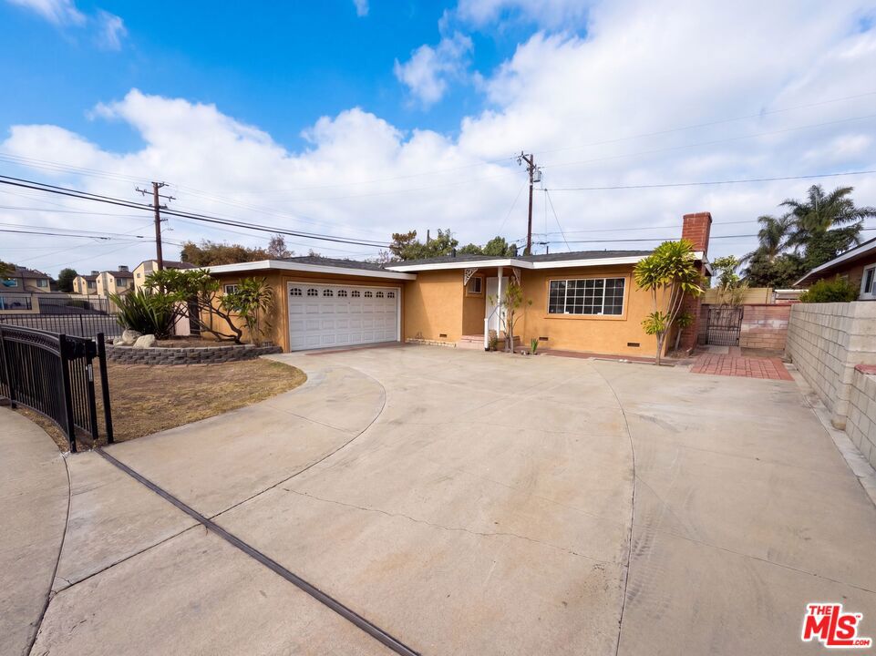 1426 S Rita Way Property Photo 24