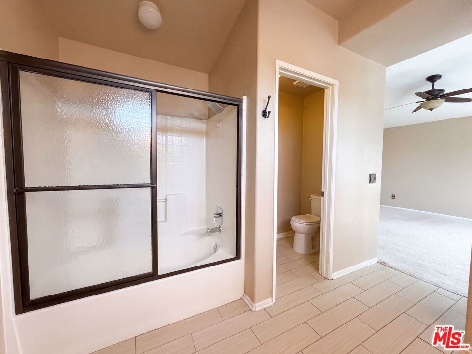 5539 W Avenue L6 Property Photo 11