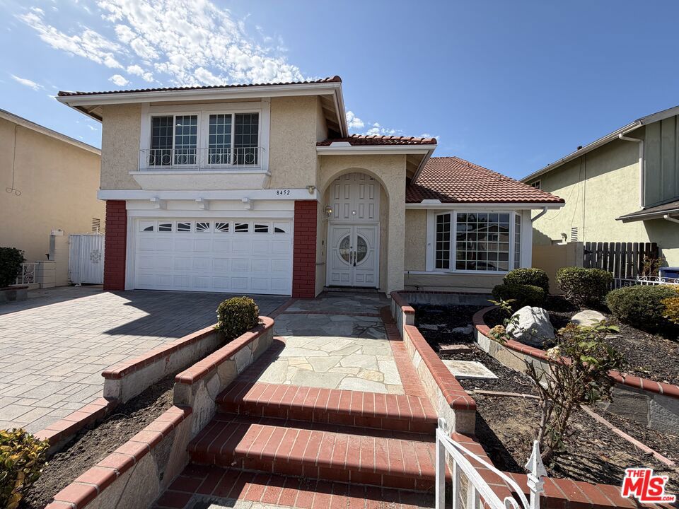 8452 Hazelwood Circle Property Photo 1