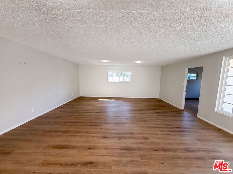 8452 Hazelwood Circle Property Photo 11
