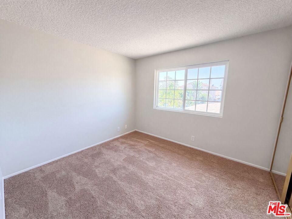 8452 Hazelwood Circle Property Photo 17