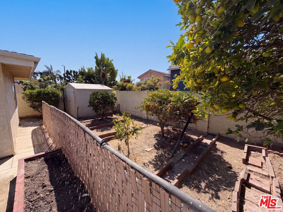 8452 Hazelwood Circle Property Photo 27