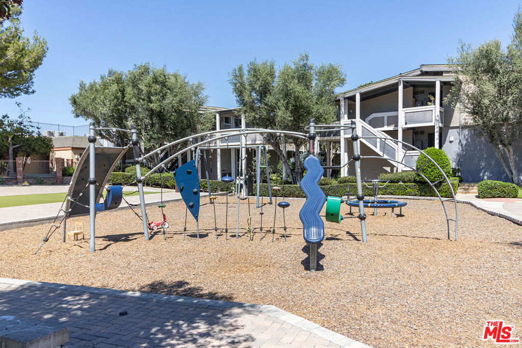 6355 Green Valley Circle 203 Property Photo 20