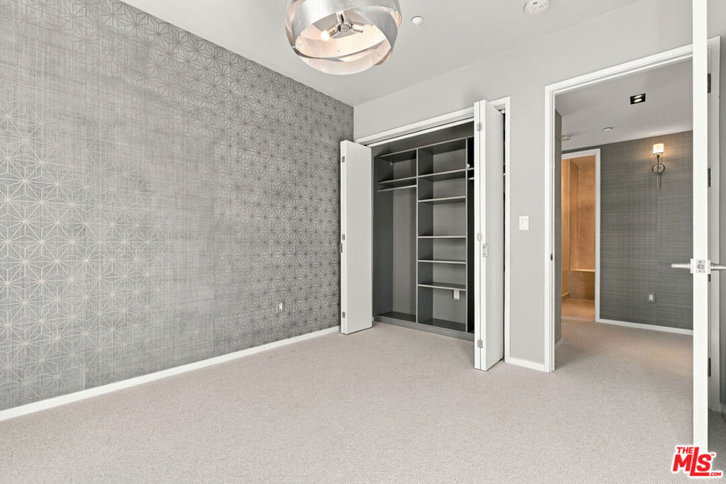 870 Haverford Avenue 202 Property Photo 30