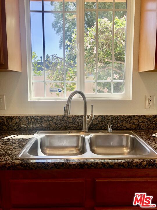 10343 Dempsey Avenue Property Photo 11