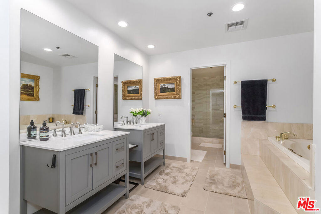 10724 Wilshire Boulevard 1005 Property Photo 11