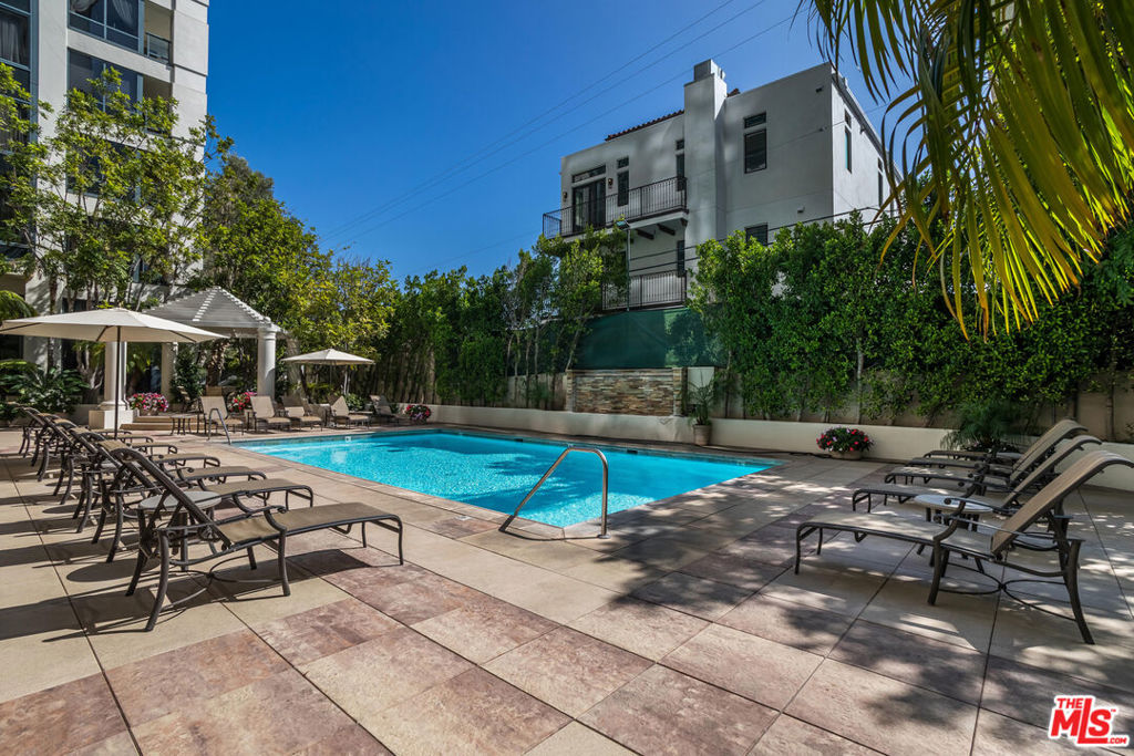 10724 Wilshire Boulevard 1005 Property Photo 24