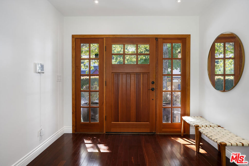 3452 Mandeville Canyon Road Property Photo 4