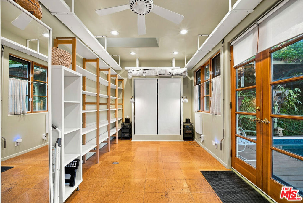 4408 Mariota Avenue Property Photo 44