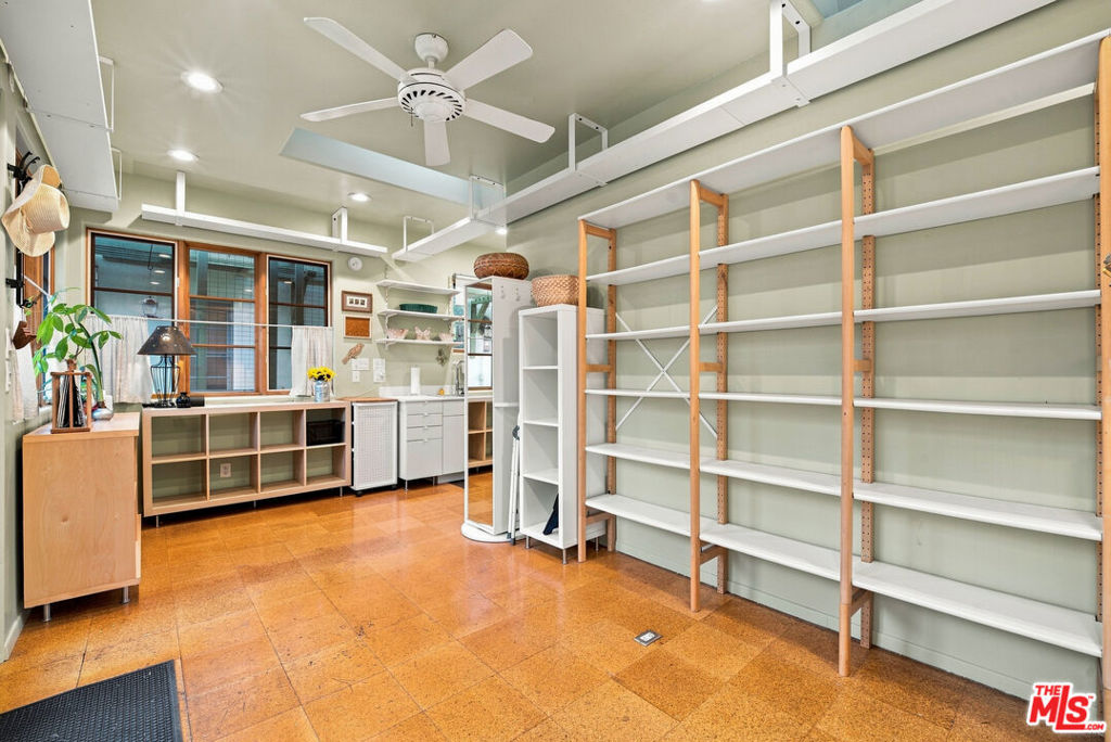 4408 Mariota Avenue Property Photo 45