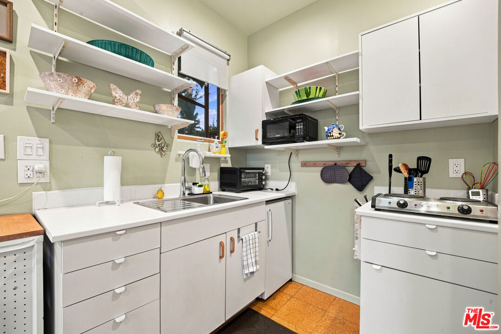 4408 Mariota Avenue Property Photo 46