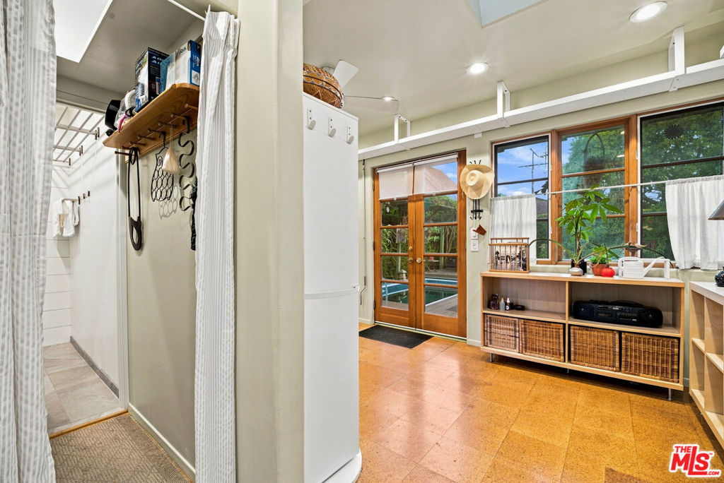4408 Mariota Avenue Property Photo 48