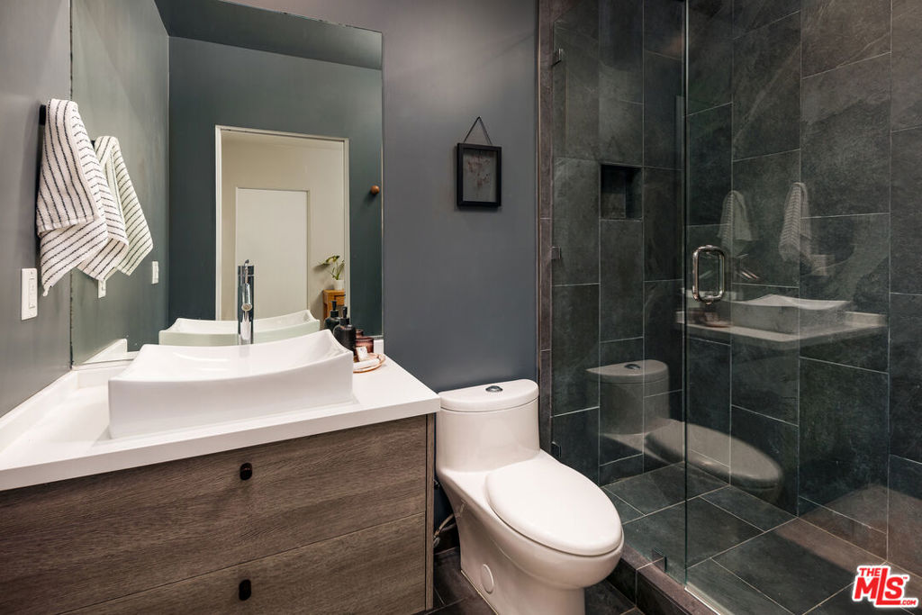 4752 Baltimore Street Property Photo 19