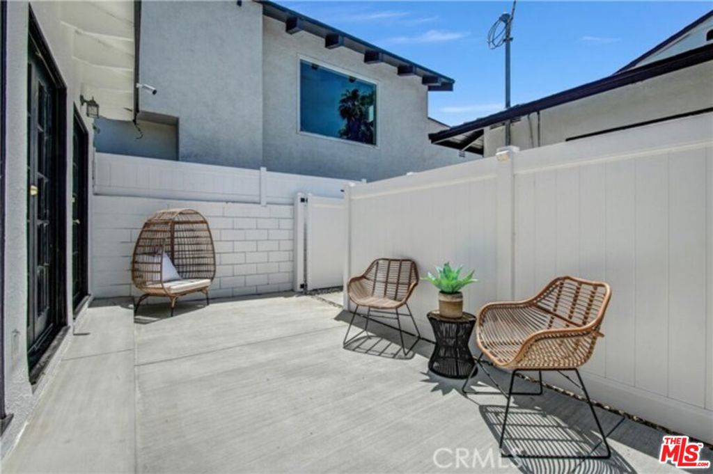 4038 Denny Avenue Property Photo 24
