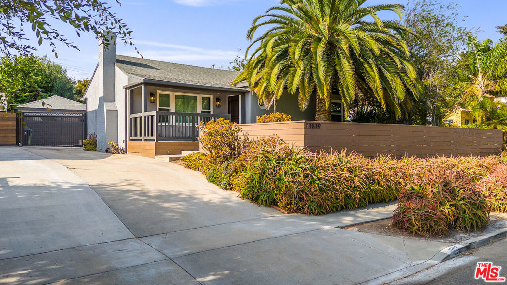 11819 Pacific Avenue Property Photo 2