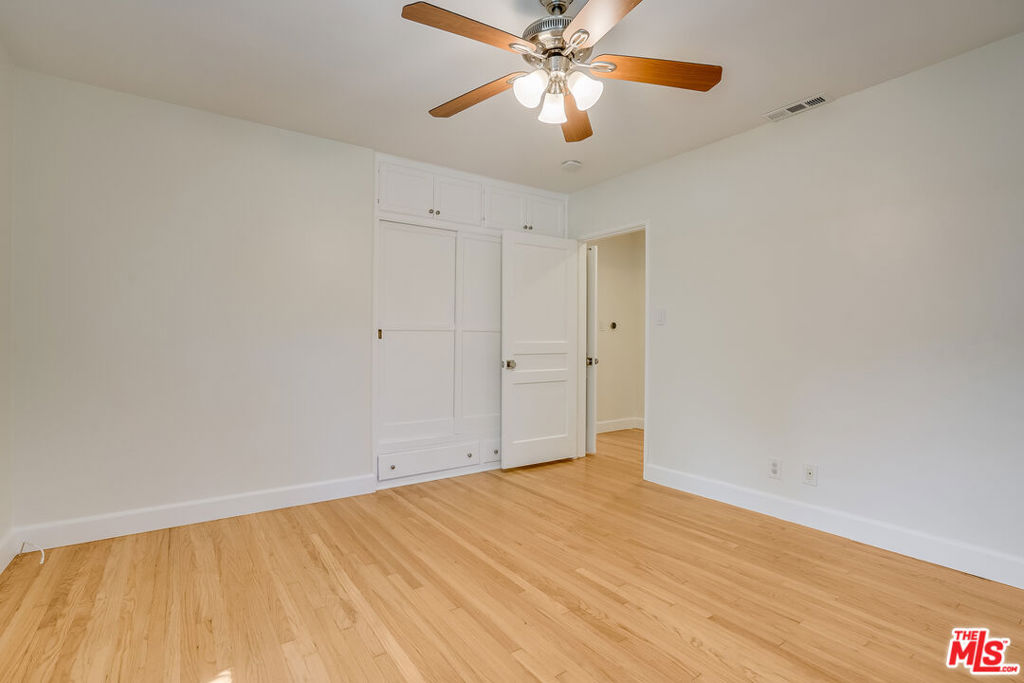 11819 Pacific Avenue Property Photo 16