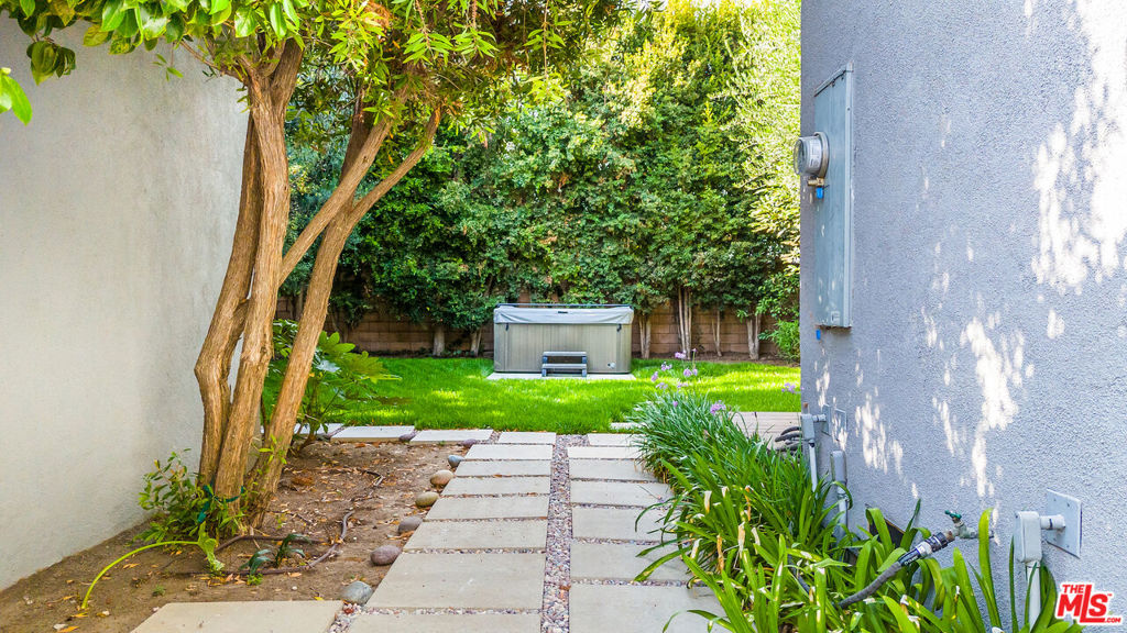 11819 Pacific Avenue Property Photo 32