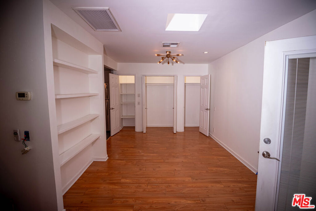 2247 Moore Street Property Photo 16