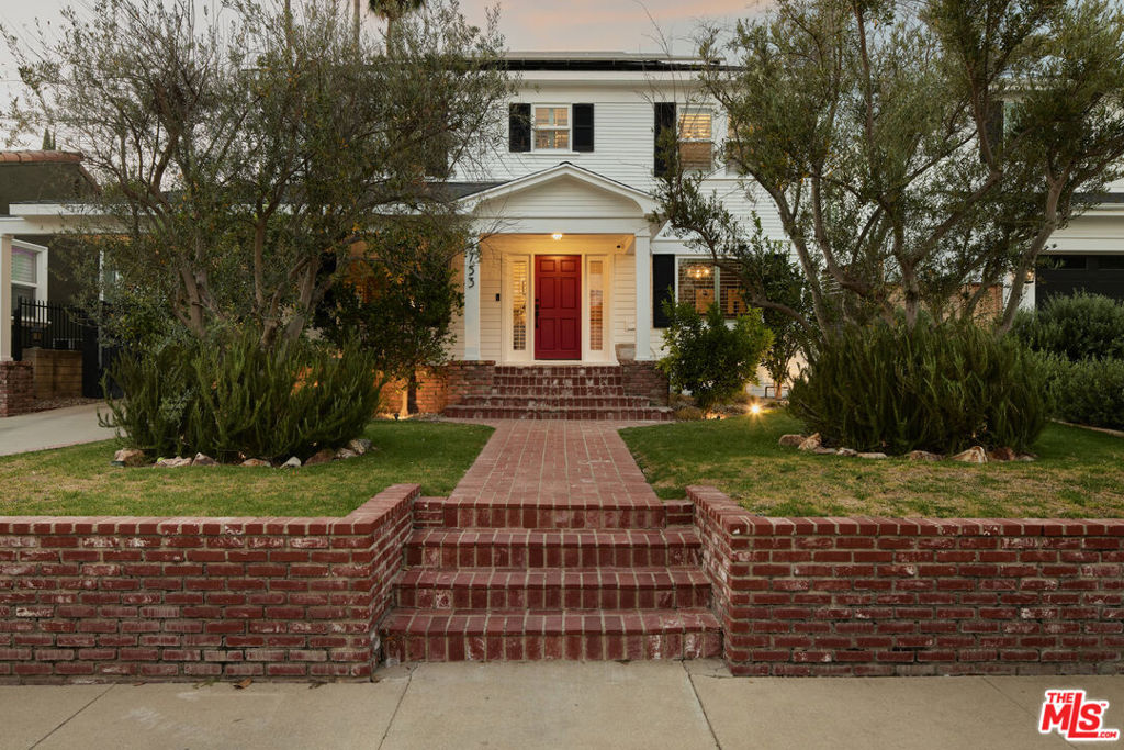4753 Ambrose Avenue Property Photo