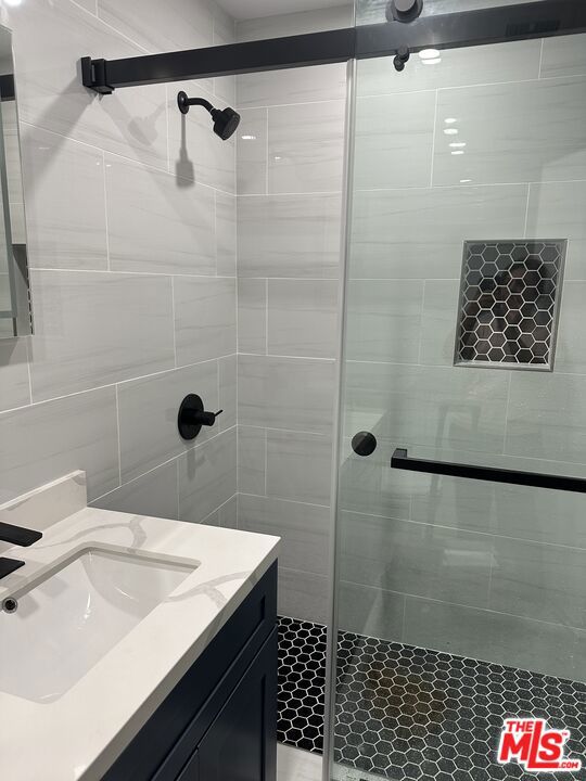 1515 S Beverly Drive 407 Property Photo 5