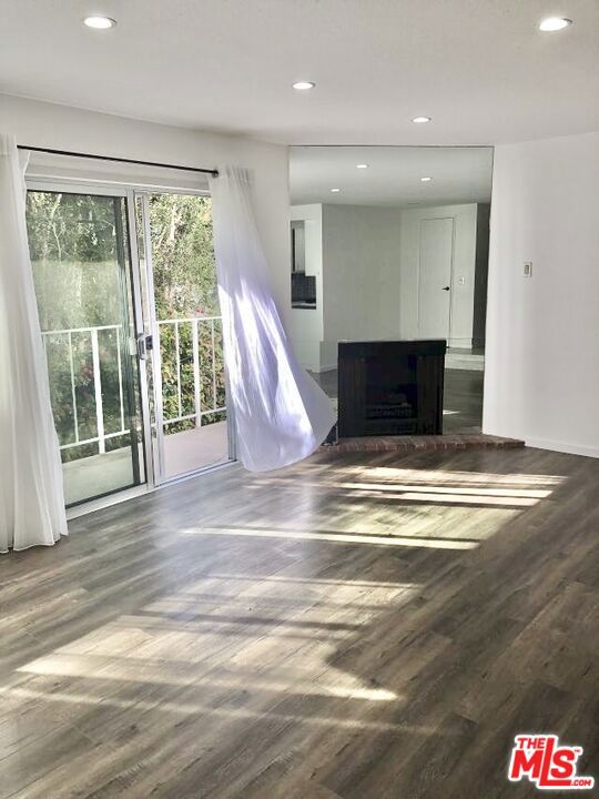 1515 S Beverly Drive 407 Property Photo 18