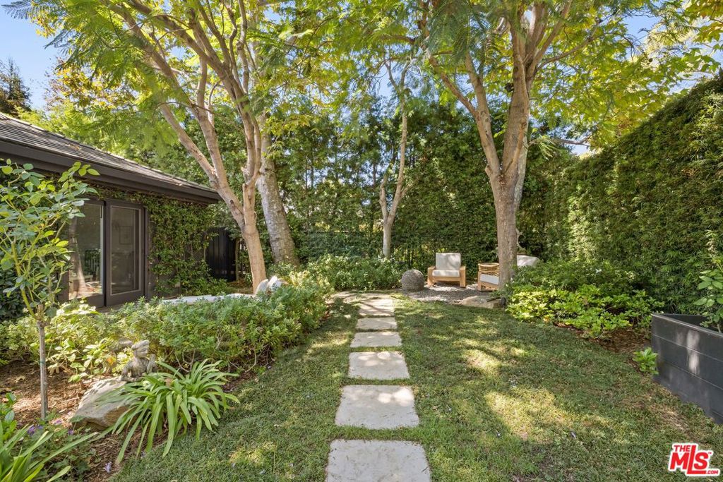13574 D'este Drive Property Photo 37