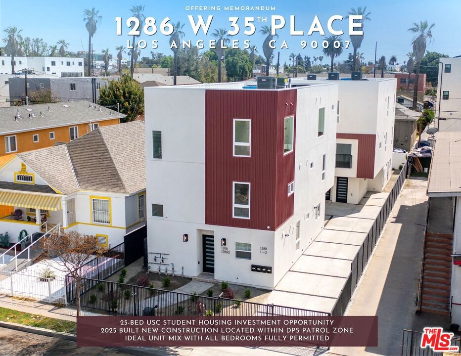 1286 W 35th Place Property Photo 1