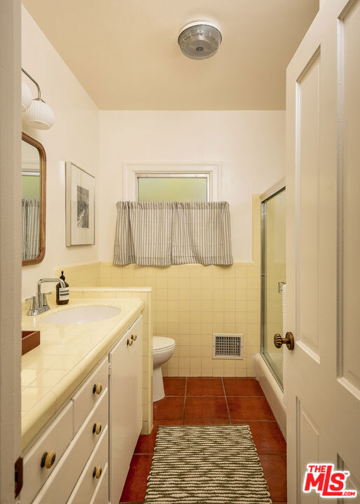1718 Hill Drive Property Photo 28