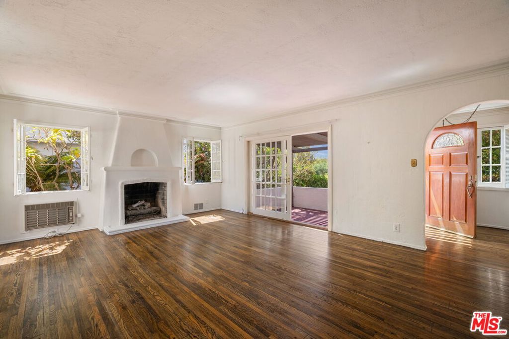 1007 Matilija Road Property Photo 5