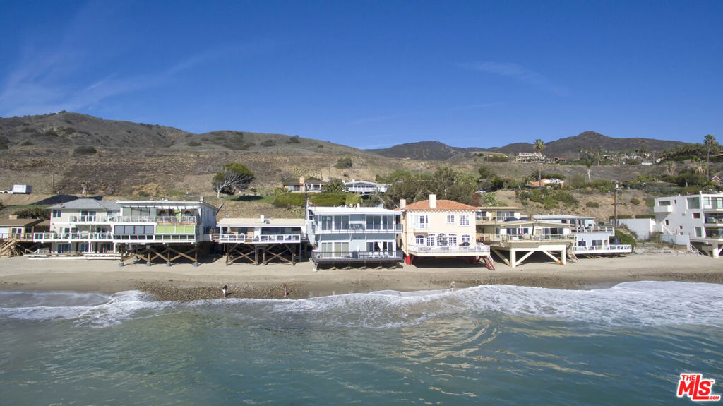 25328 Malibu Road A Property Photo 8