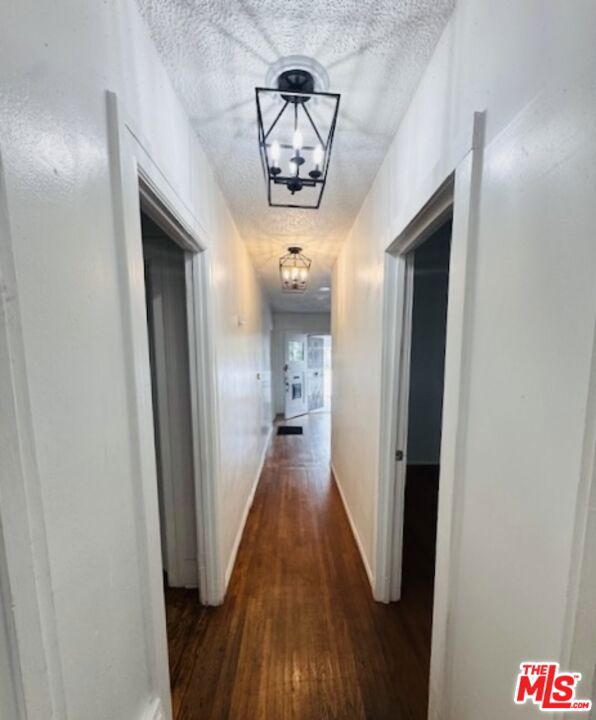 1100 W 48th Street Property Photo 7