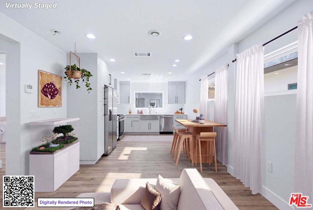 11613 Burbank Boulevard Property Photo 3