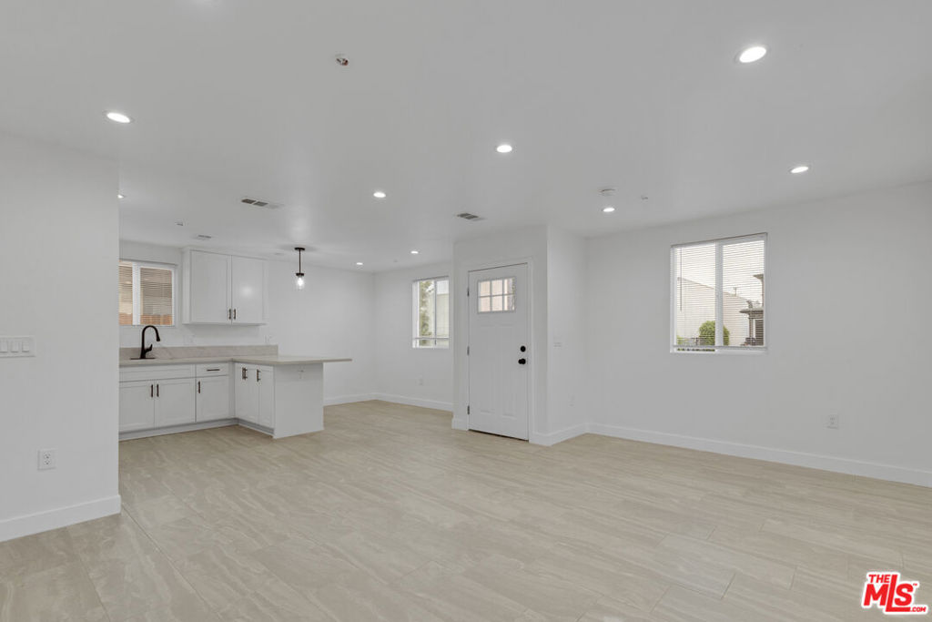 8637 Orchard Avenue Property Photo 8