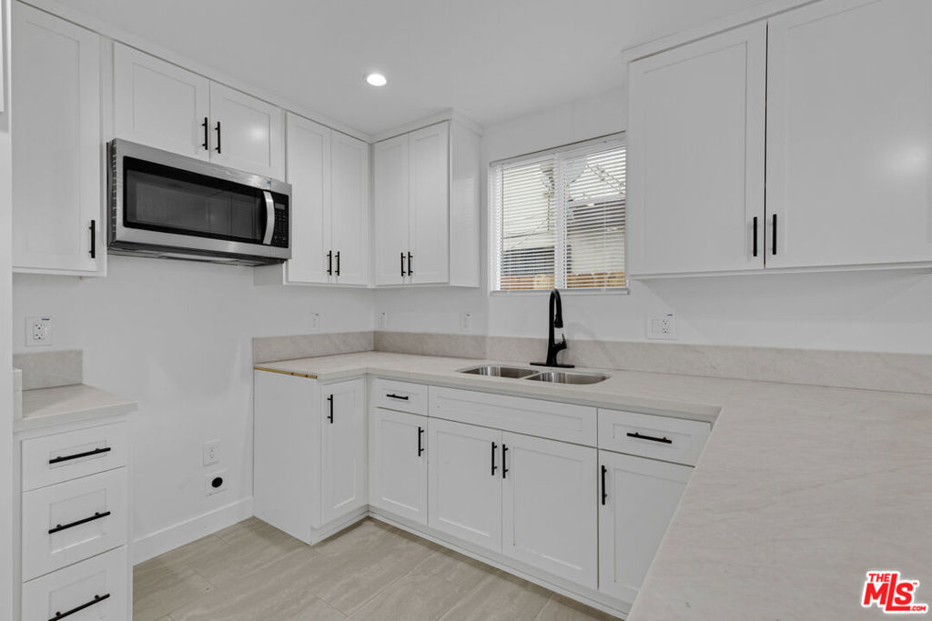 8637 Orchard Avenue Property Photo 12