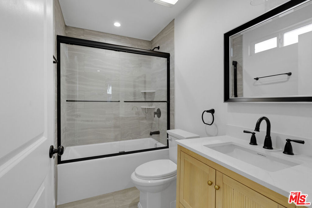 8637 Orchard Avenue Property Photo 21